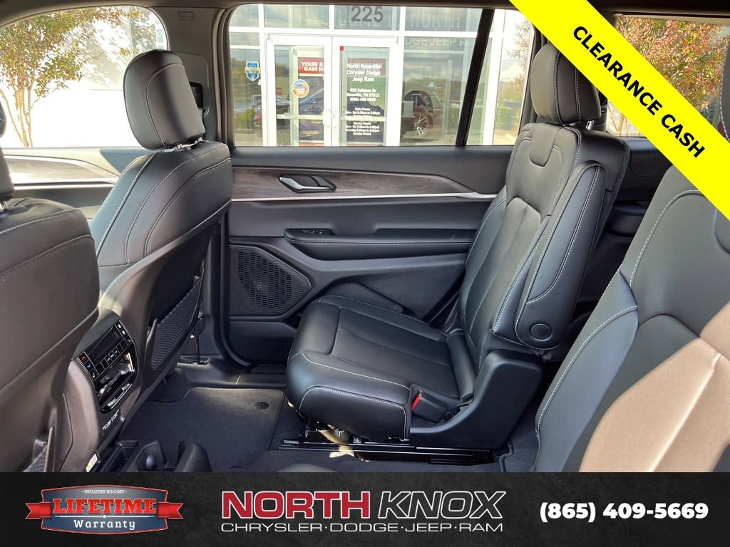 New 2025 Jeep Grand Cherokee L Limited image 15