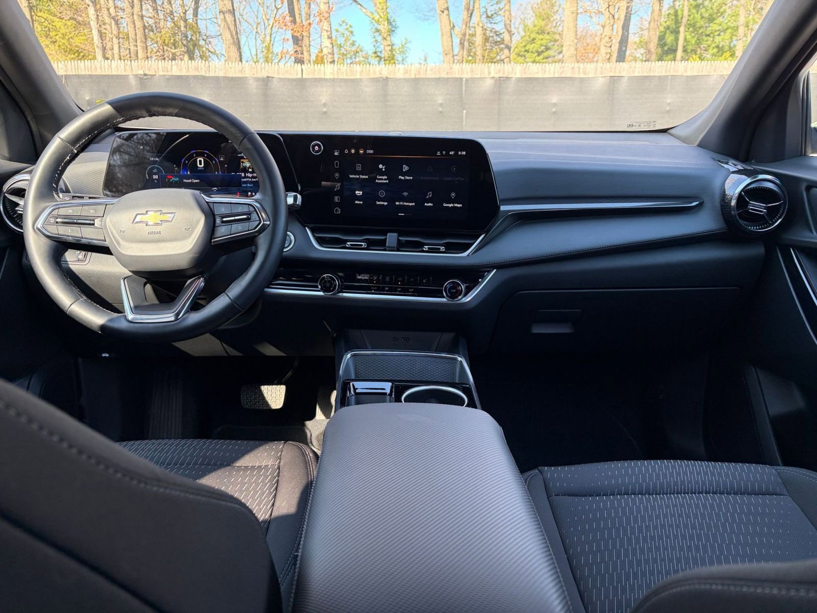 Used 2025 Chevrolet Equinox LT image 32