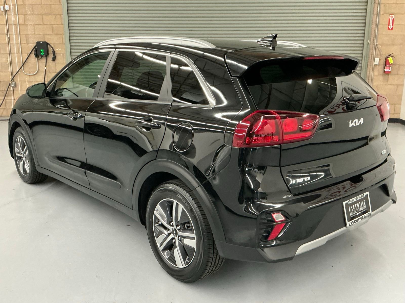 Used 2022 Kia Niro LXS w/ Digital Cluster Package image 7