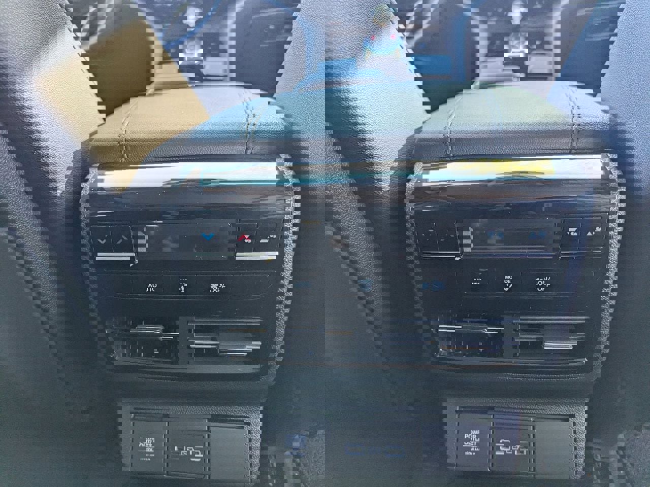 Certified 2023 Acura MDX FWD image 15