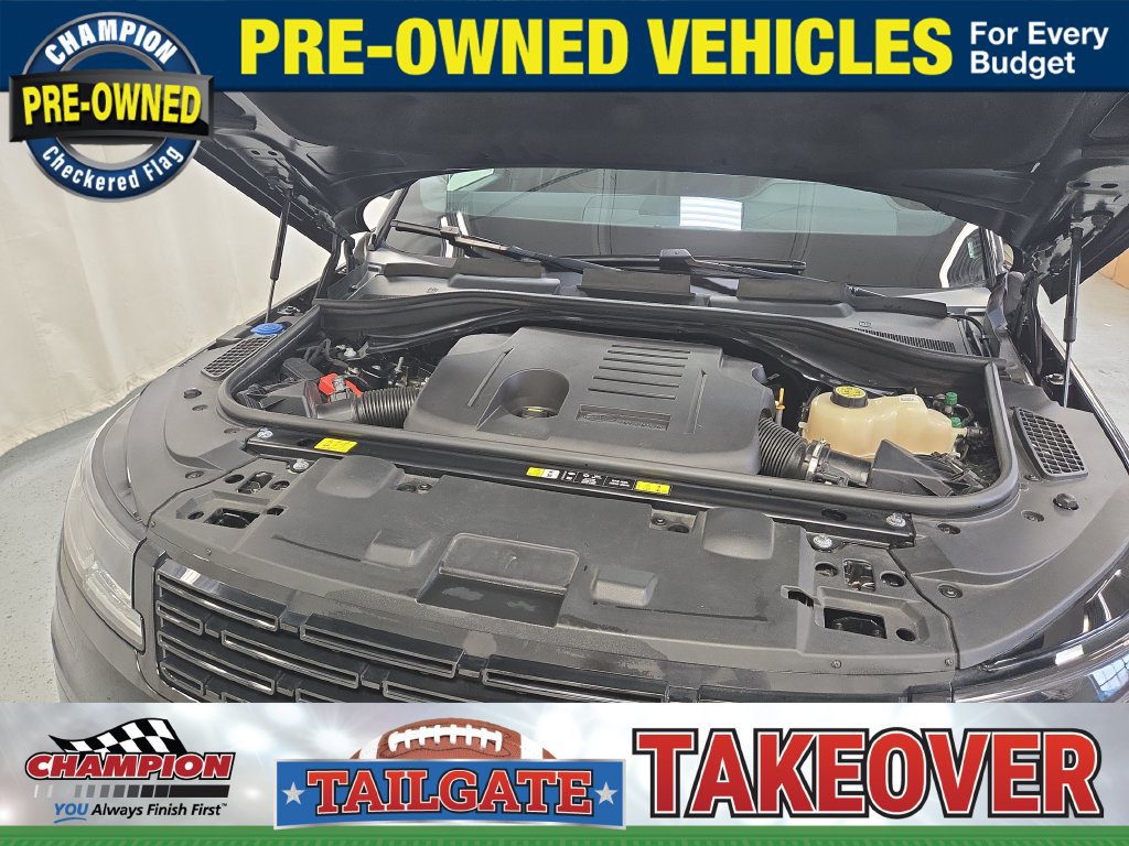 Used 2025 Land Rover Range Rover Sport SE AWD/4WD image 26