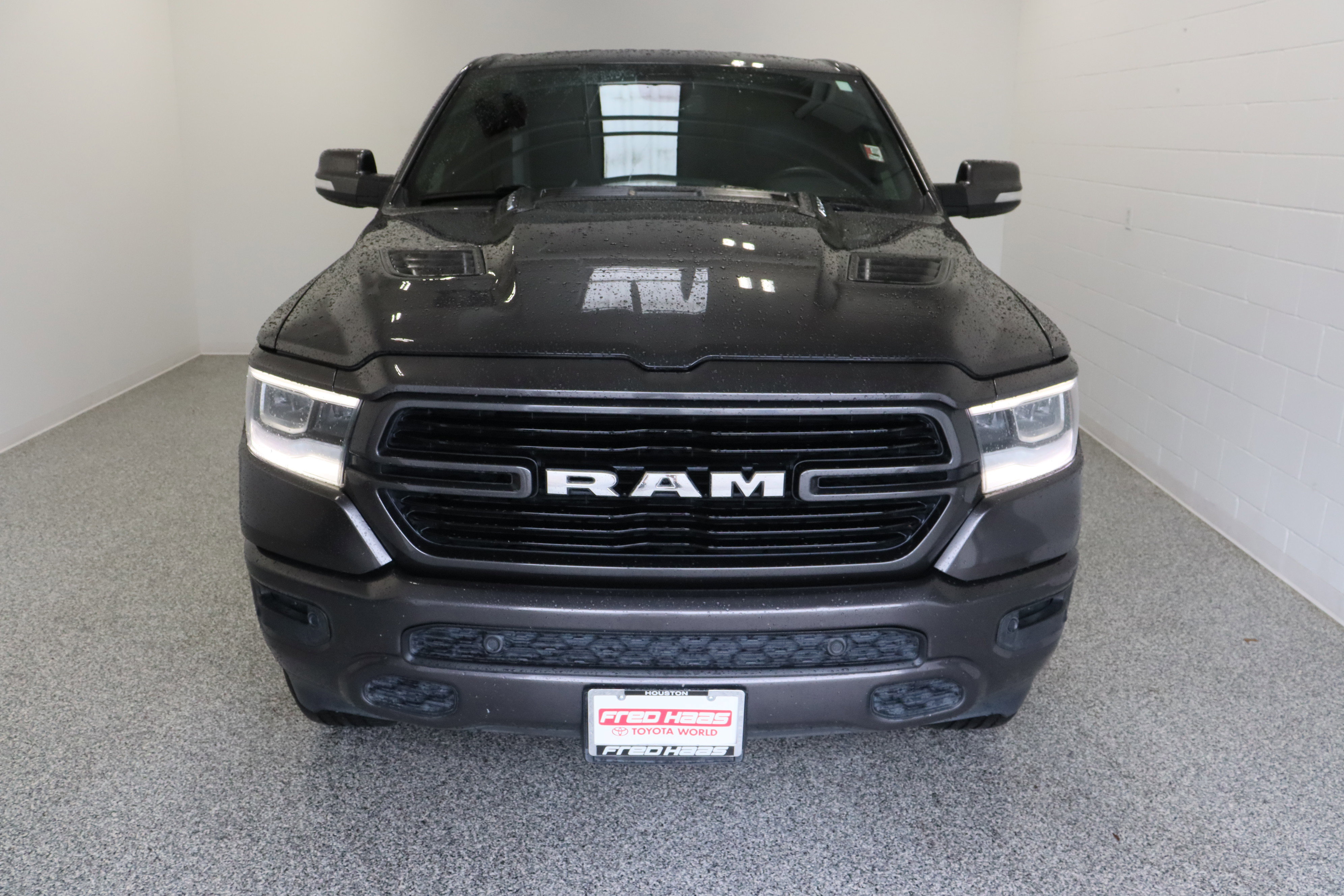 Used 2020 RAM 1500 Laramie w/ Sport Appearance Package RWD image 3