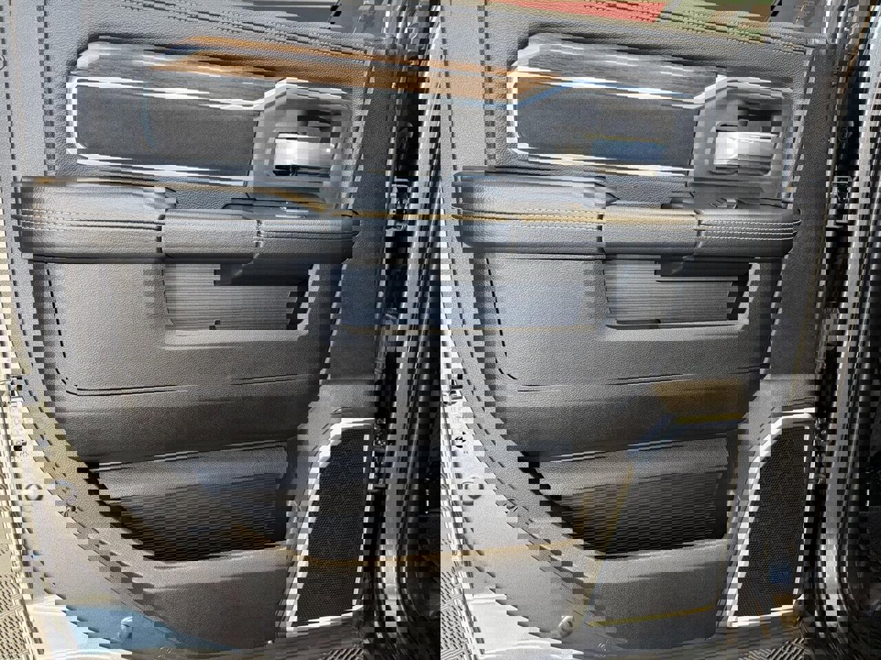 Used 2024 RAM 2500 Laramie image 28