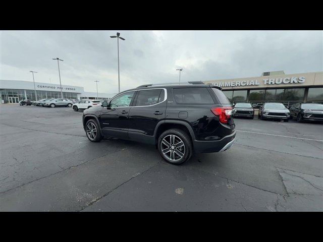 Certified 2023 GMC Acadia SLT w/ Preferred Package image 6