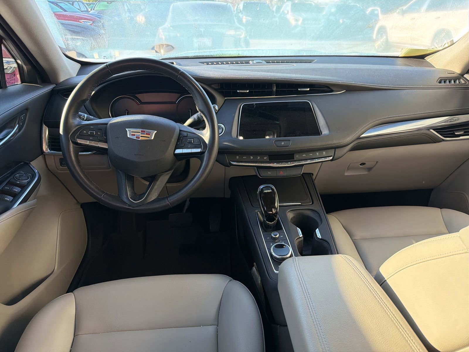 Used 2023 Cadillac XT4 Luxury image 8