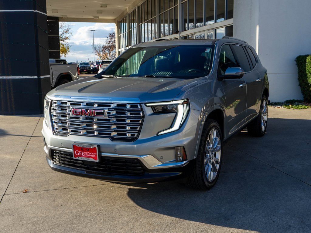 Used 2024 GMC Acadia Denali w/ Super Cruise Package image 3
