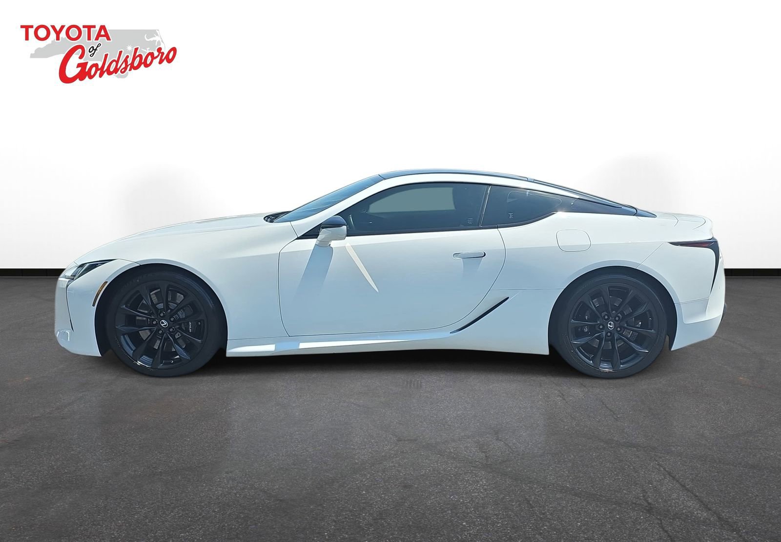 Used 2018 Lexus LC 500 Coupe w/ Performance Package RWD image 8