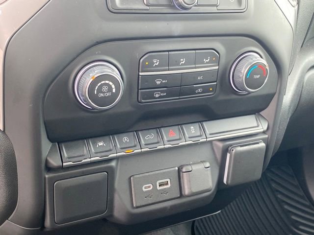 Certified 2022 Chevrolet Silverado 1500 Custom image 11