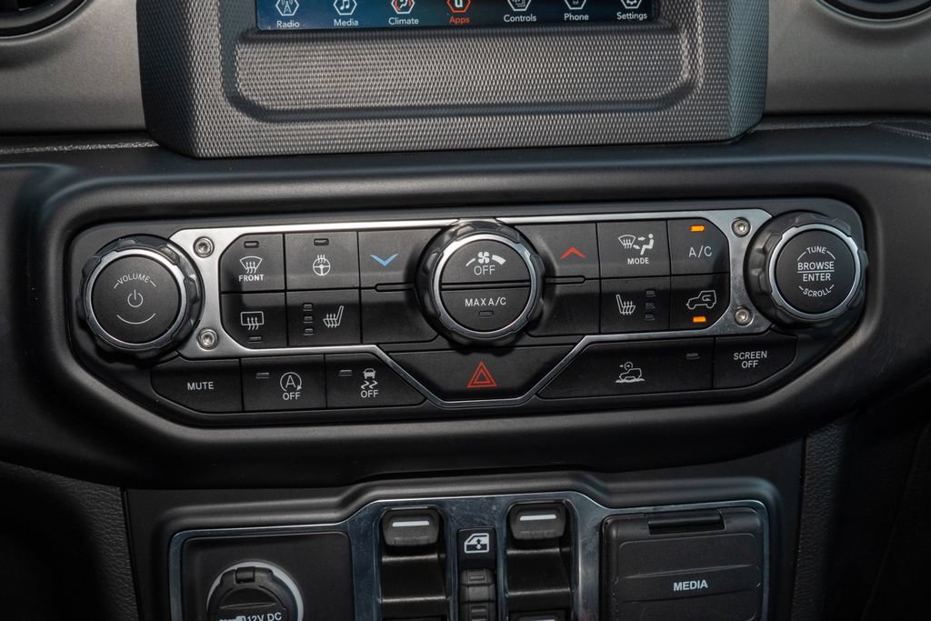 Used 2022 Jeep Wrangler Unlimited Sport AWD/4WD image 21