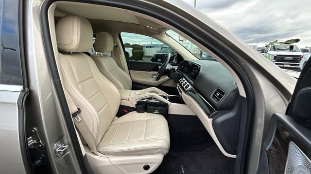 Used 2020 Mercedes-Benz GLS 450 4MATIC image 11