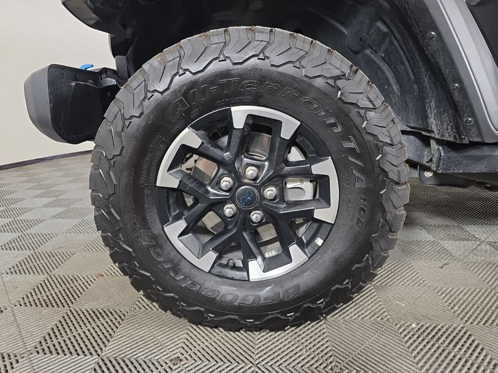 Certified 2025 Jeep Wrangler Unlimited Rubicon 4xe w/ Convenience Group AWD/4WD image 11