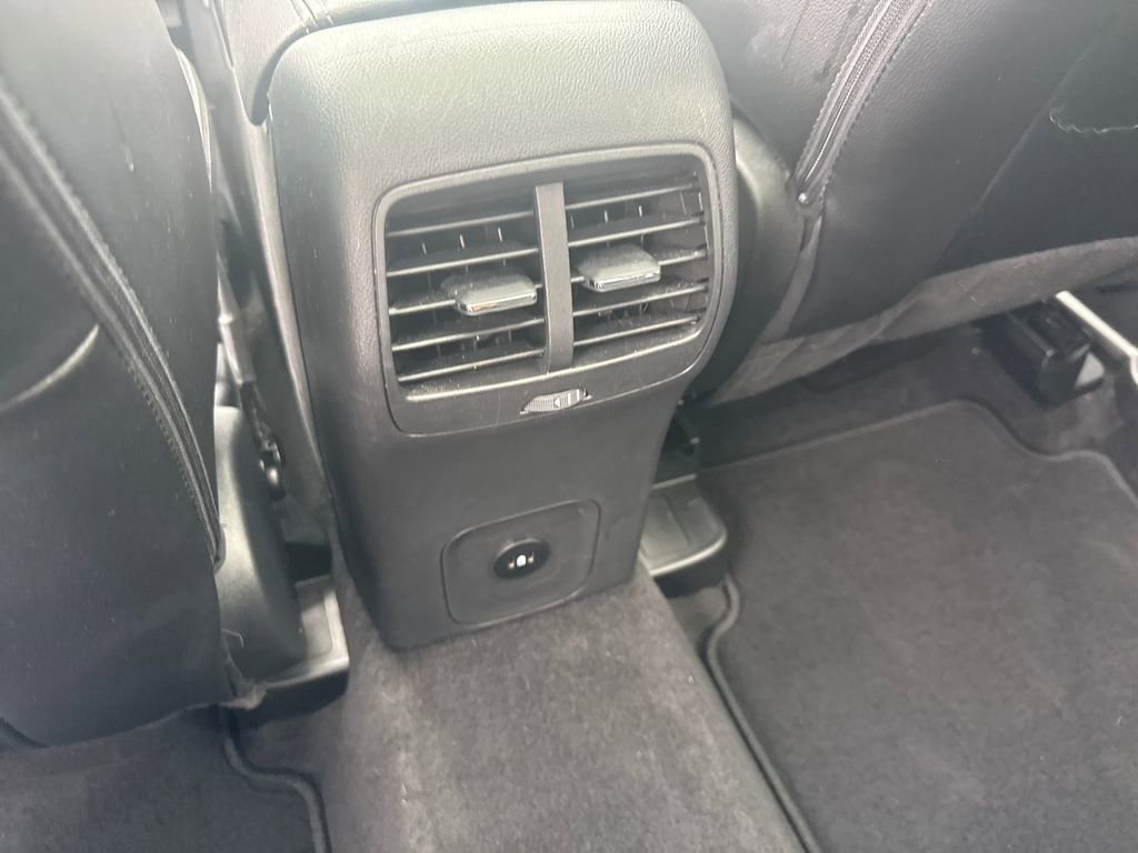 Used 2024 Ford Escape Platinum w/ Premium Technology Package image 19