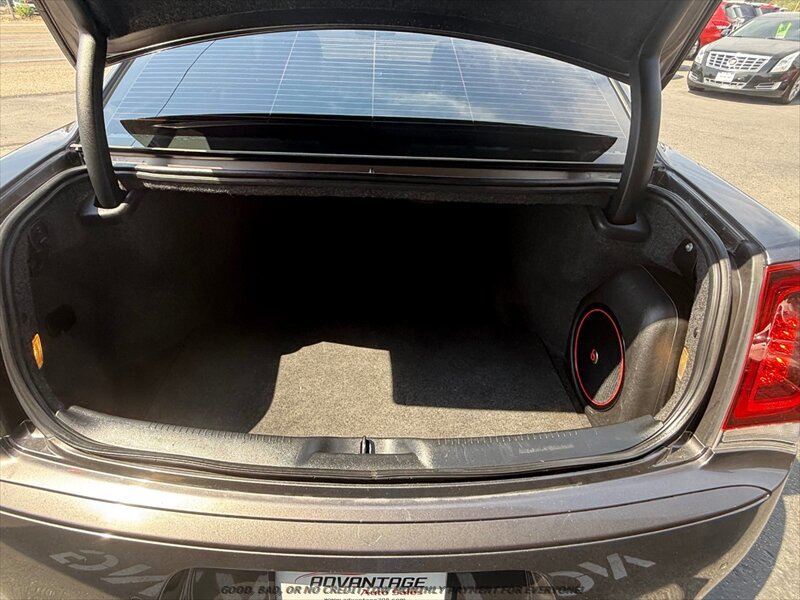 Used 2015 Chrysler 300 S w/ 300S Premium Group RWD image 18