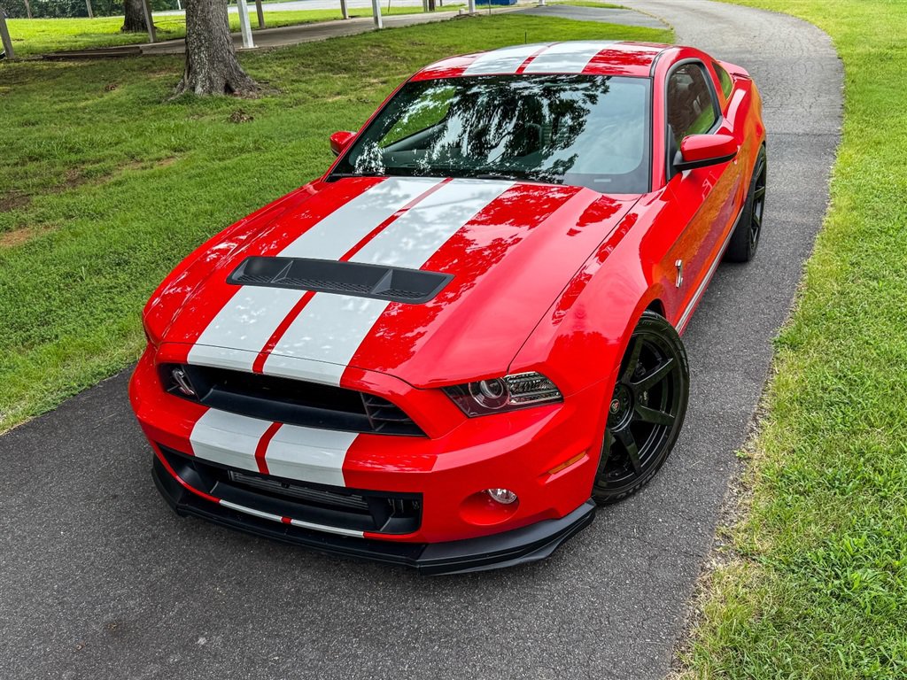 Used 2014 Ford Mustang Shelby GT500 w/ Equipment Group 821A RWD image 6