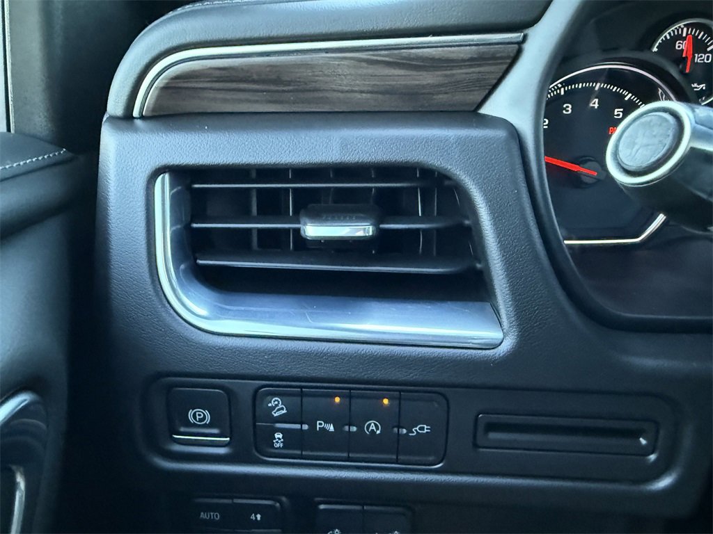 Used 2021 Chevrolet Tahoe Z71 image 28