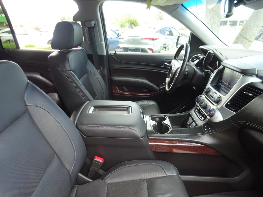 Certified 2019 GMC Yukon XL SLT w/ Open Road Package RWD image 16
