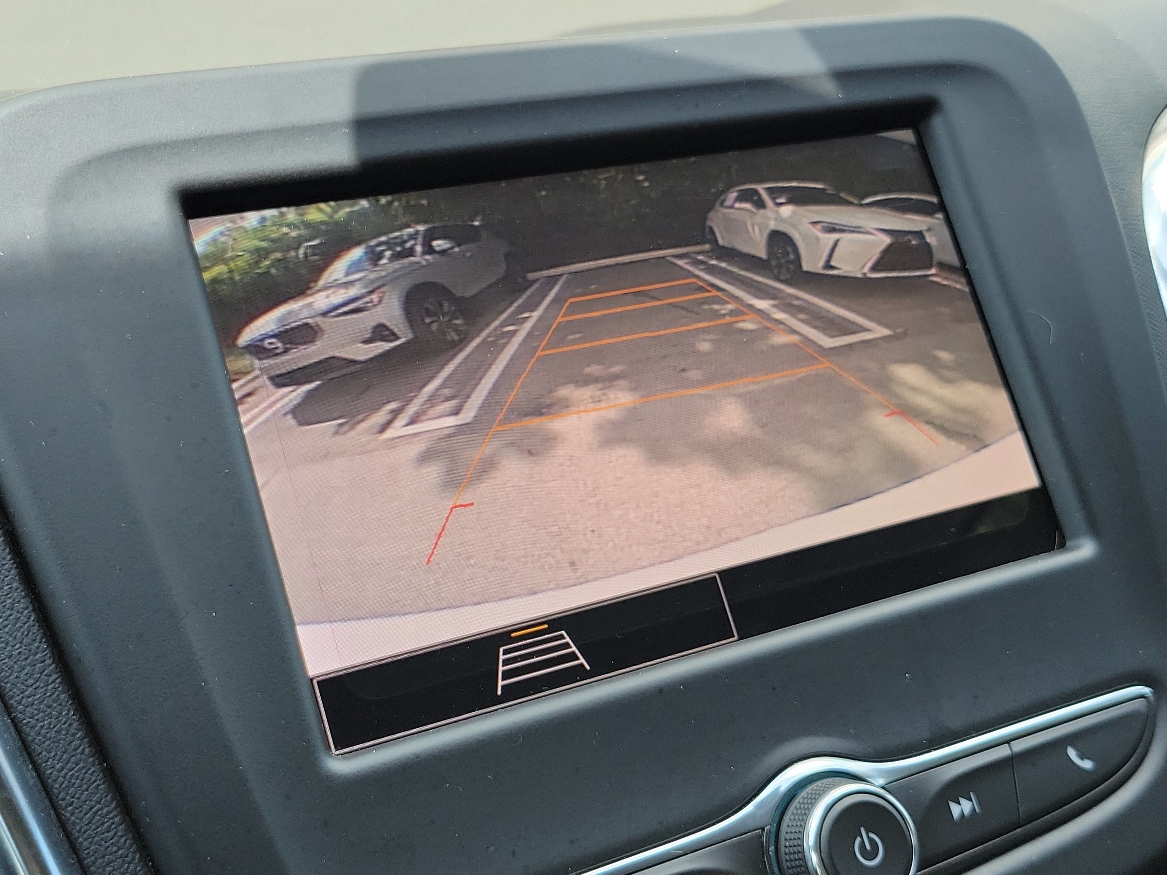 Used 2022 Chevrolet Equinox LT FWD image 29
