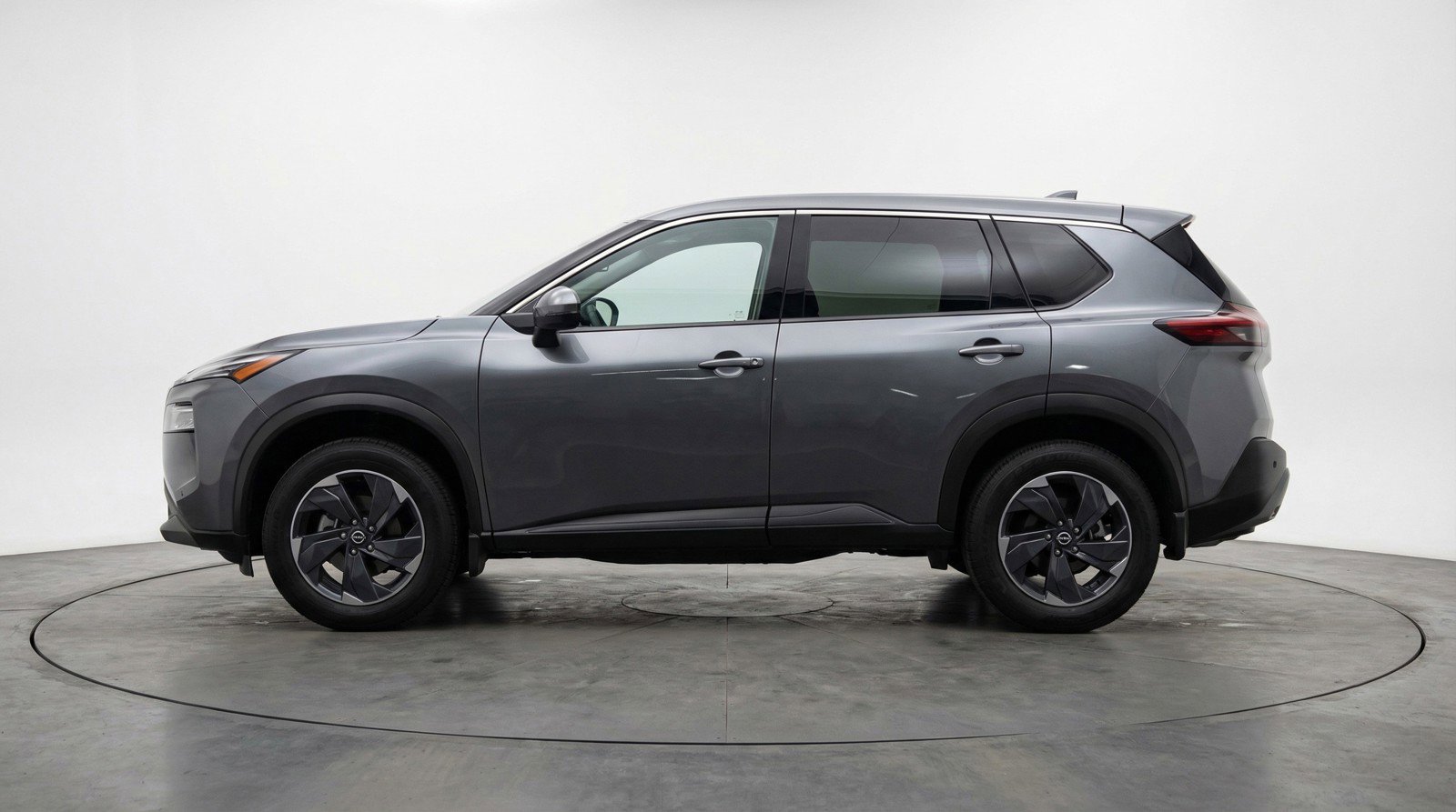 Used 2025 Nissan Rogue SV FWD image 5