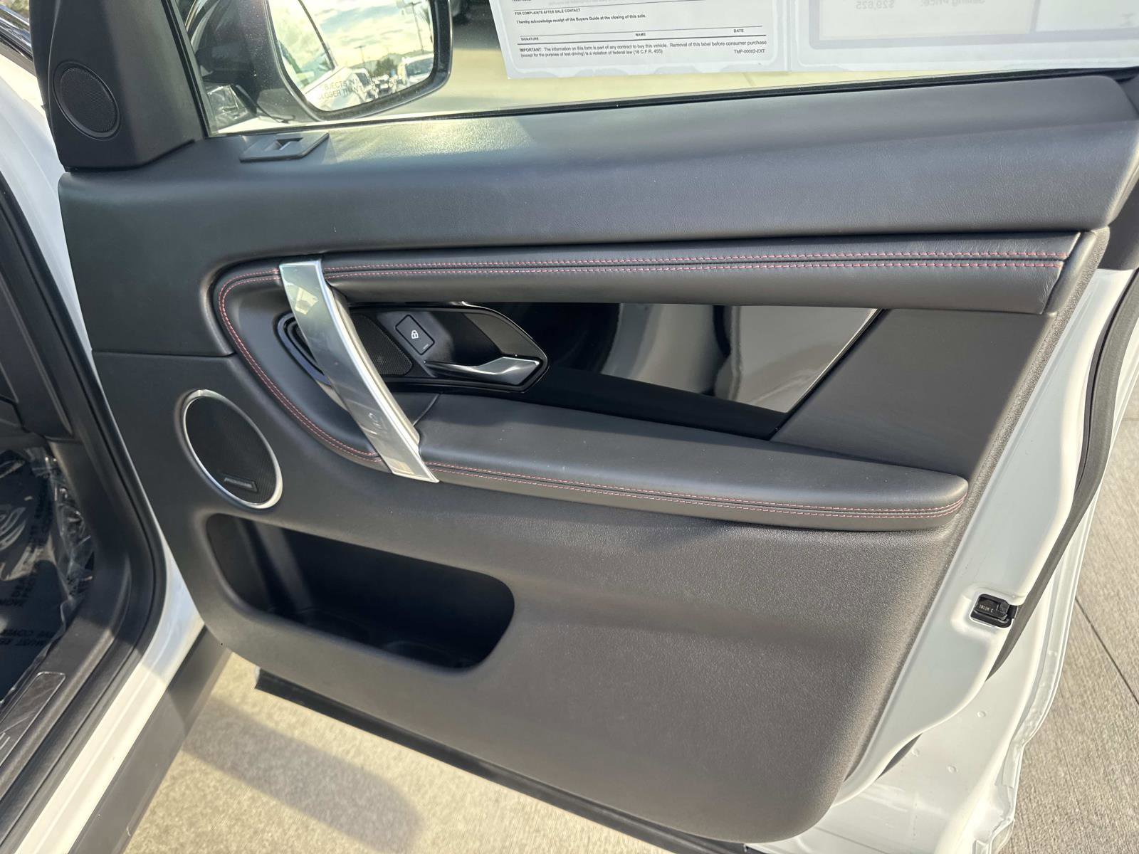 Used 2021 Land Rover Discovery Sport SE R-Dynamic image 22