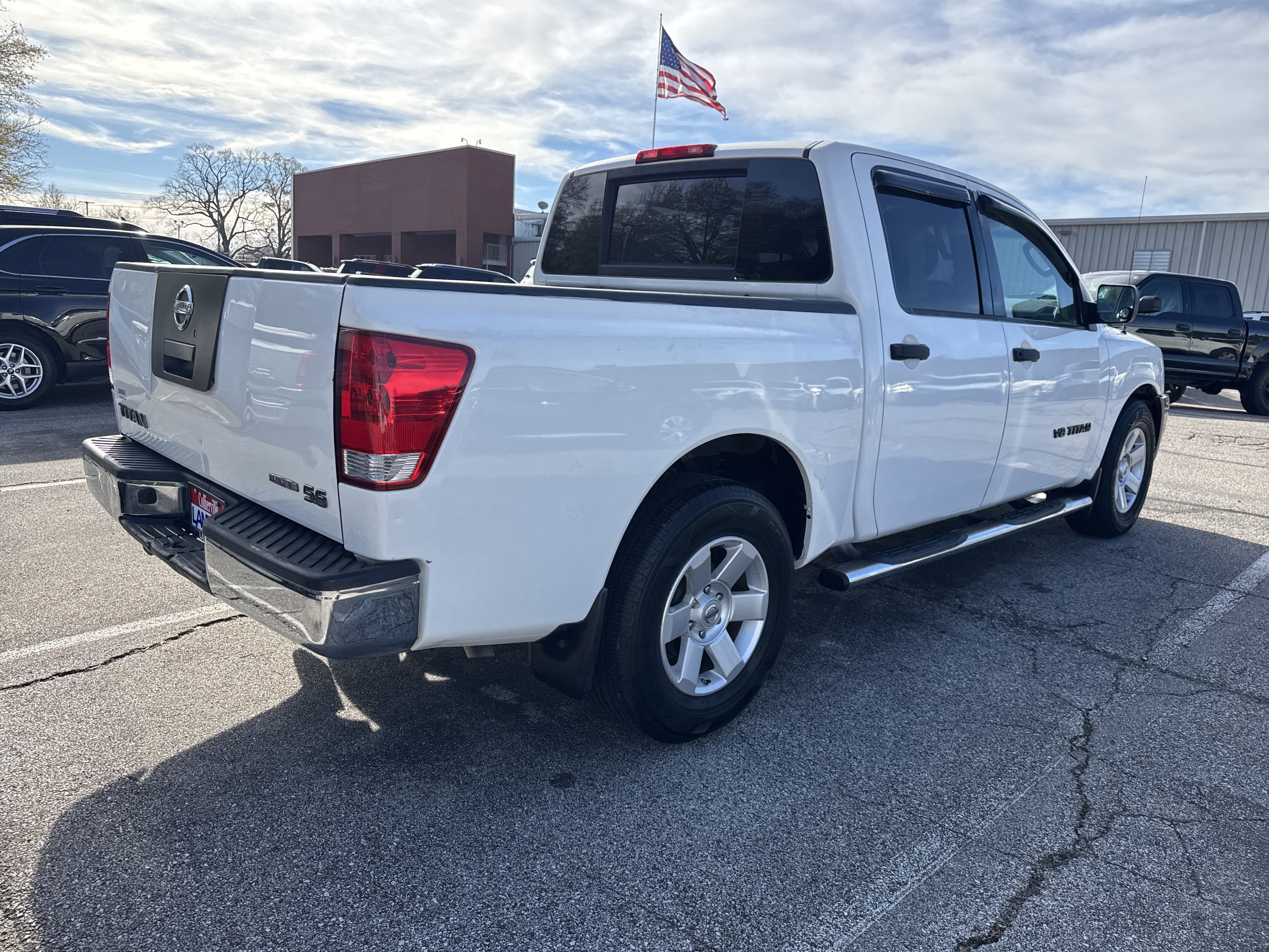 Used 2008 Nissan Titan XE image 2