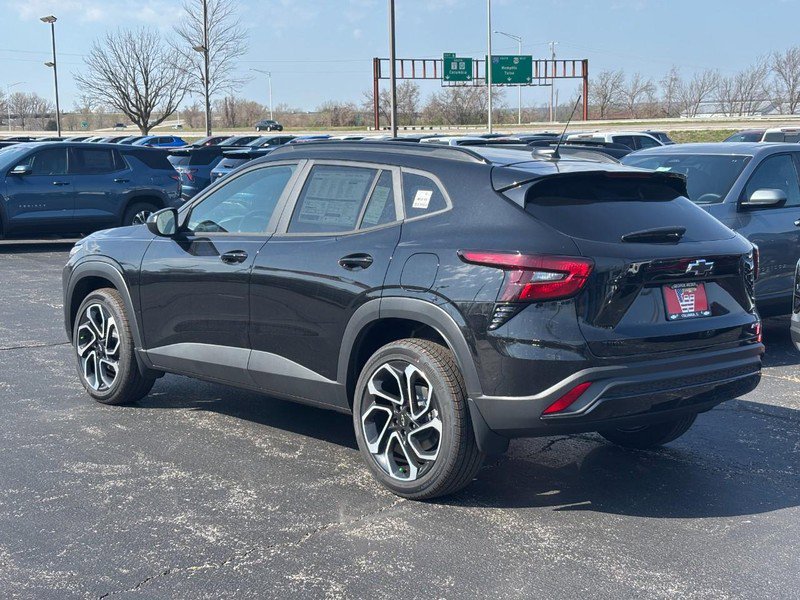 New 2026 Chevrolet Trax RS FWD image 3