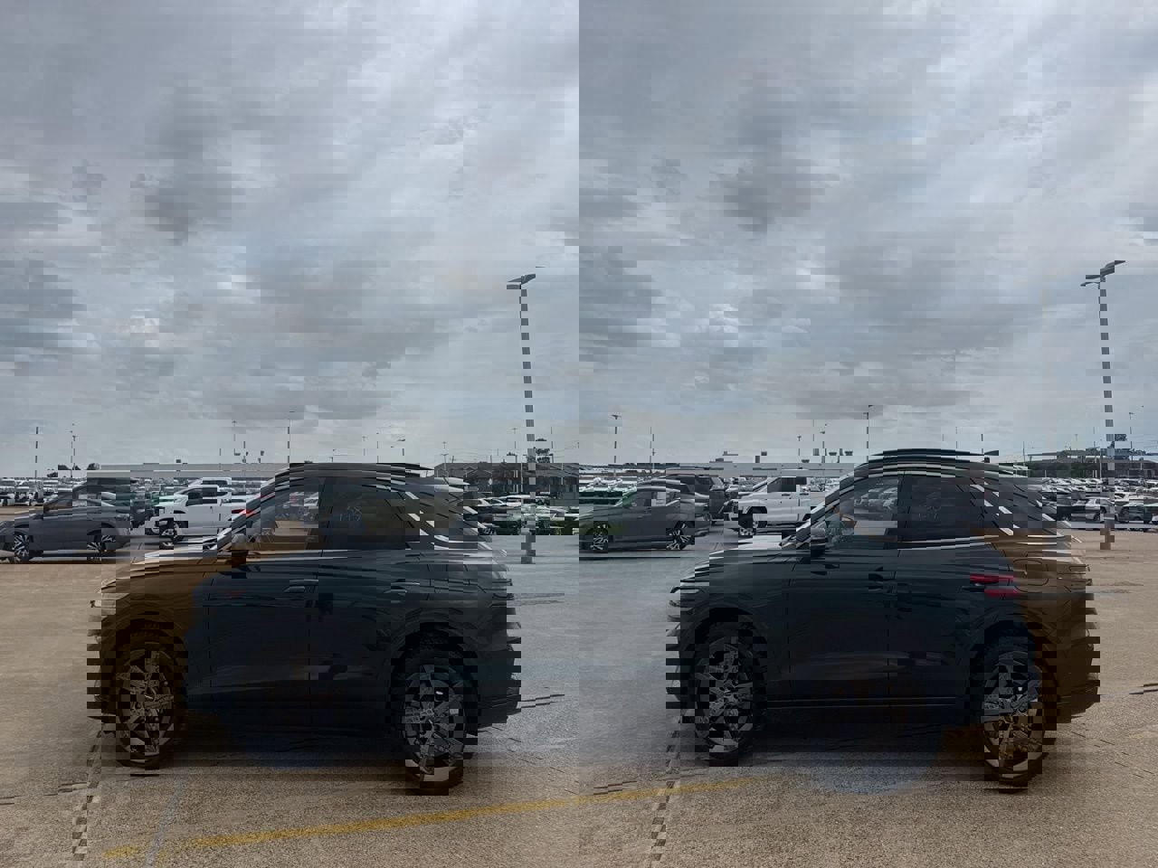 Used 2022 Genesis GV70 3.5T Sport w/ Sport Prestige Package image 13