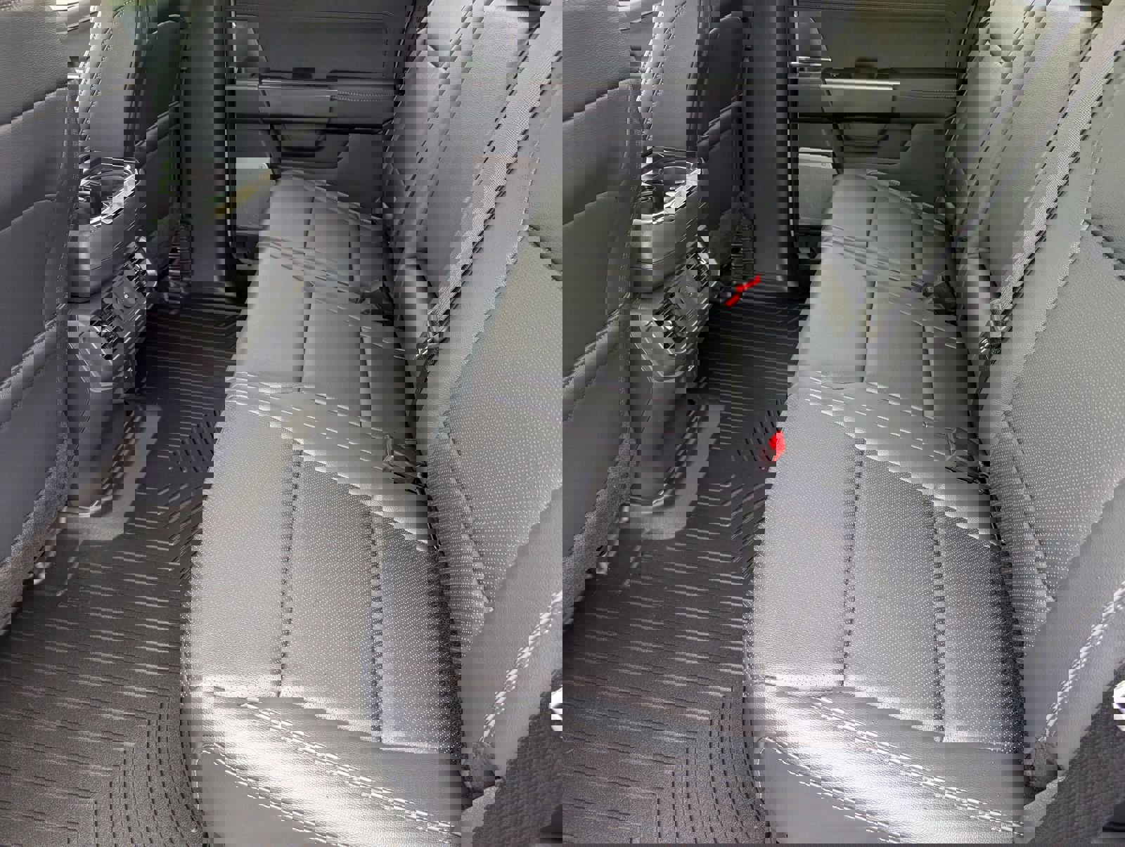 New 2026 Ford F150 Lariat w/ Equipment Group 501A Mid image 26