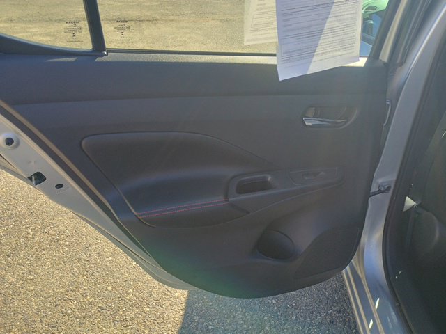 Used 2024 Nissan Versa SR FWD image 19