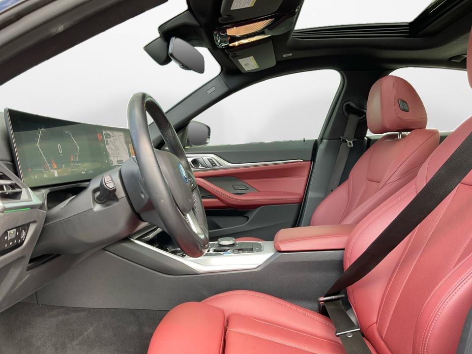 Used 2023 BMW i4 eDrive40 RWD image 9