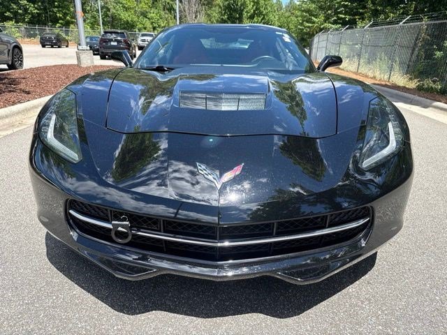 Used 2017 Chevrolet Corvette Stingray Coupe w/ Z51 1LT RWD image 10