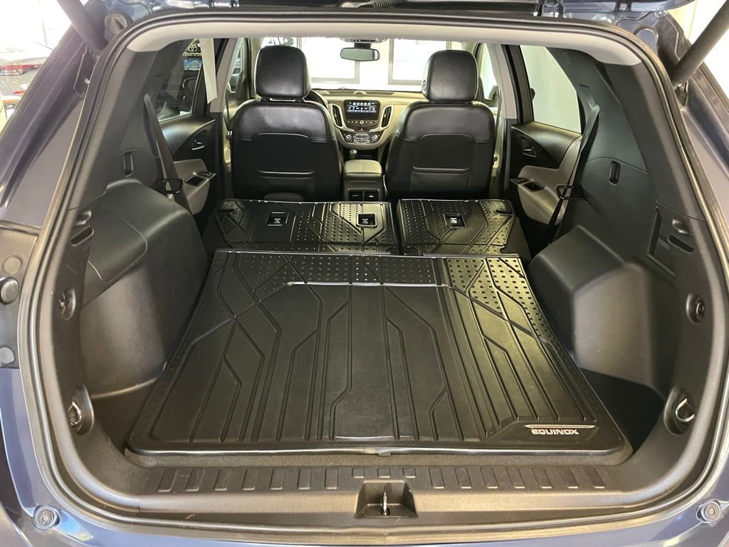 Used 2018 Chevrolet Equinox Premier w/ LPO, Cargo Package image 11