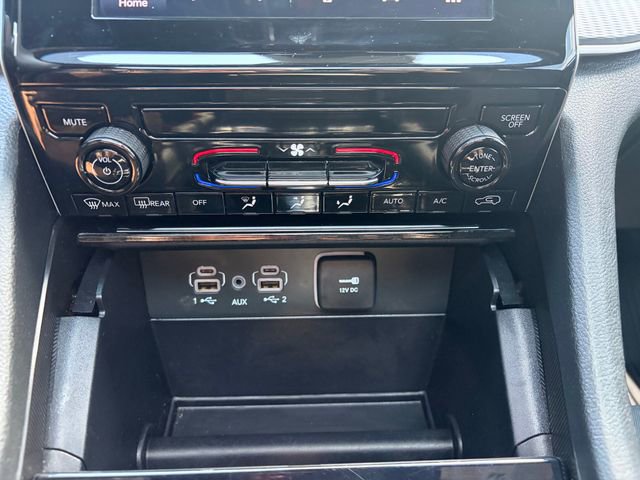 Used 2024 Jeep Grand Cherokee Laredo X AWD/4WD image 19