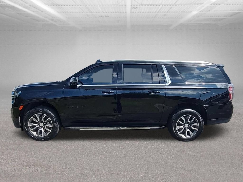 Used 2022 Chevrolet Suburban LT w/ LT Signature Plus Package AWD/4WD image 22