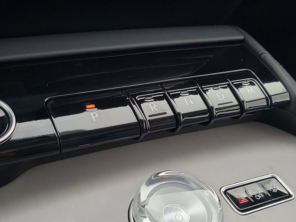New 2027 Lincoln Navigator Premiere RWD image 30