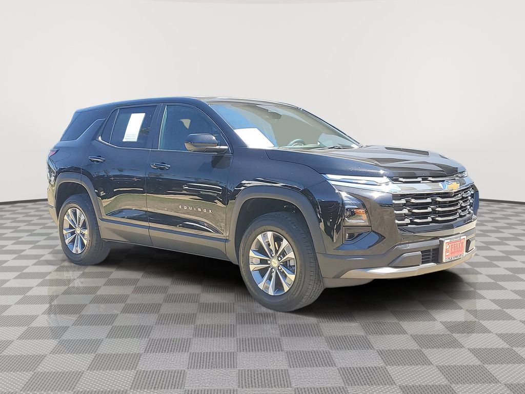 Used 2026 Chevrolet Equinox LT w/ Safety and Technology Package FWD image 3