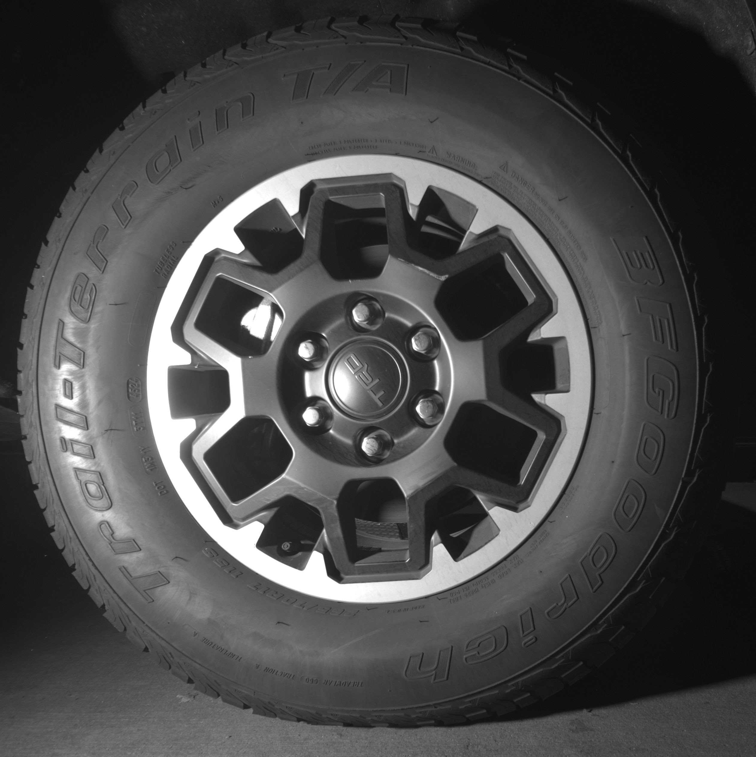 Used 2025 Toyota Tacoma TRD Off-Road image 13