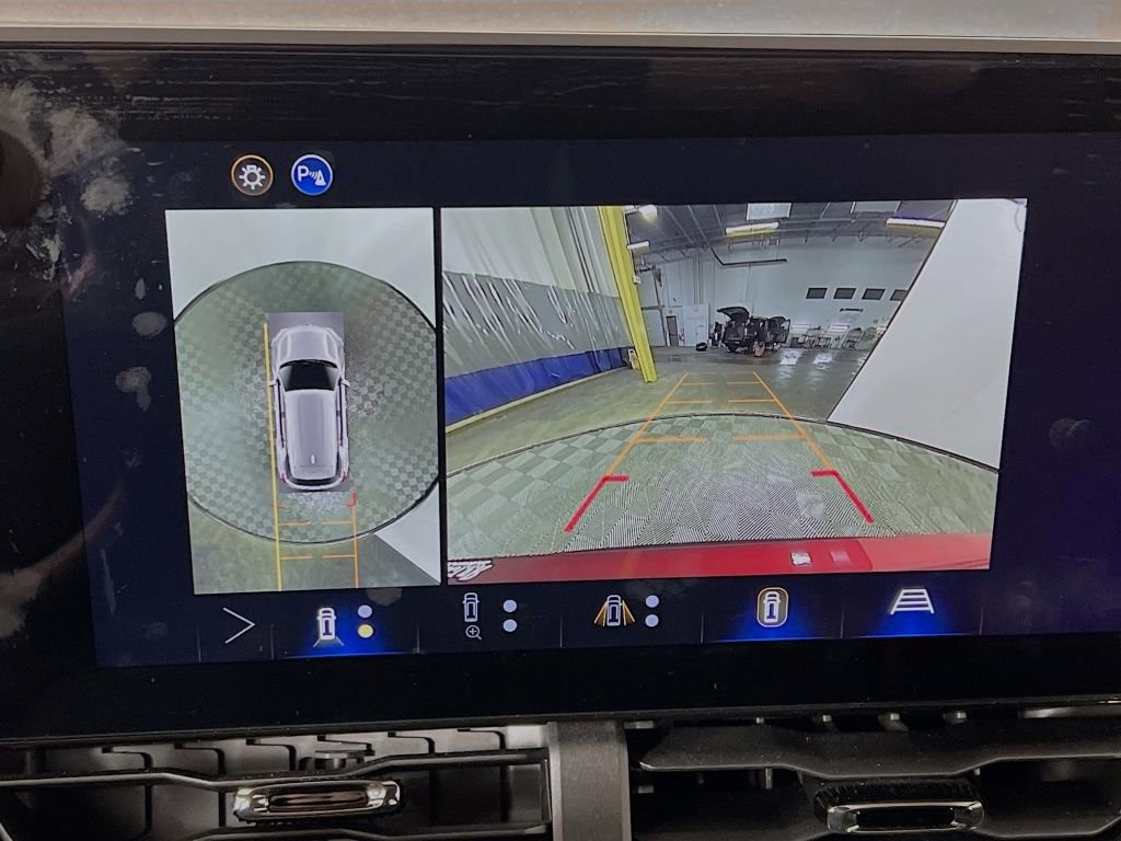 New 2026 Chevrolet Equinox RS w/ Convenience Package III image 14