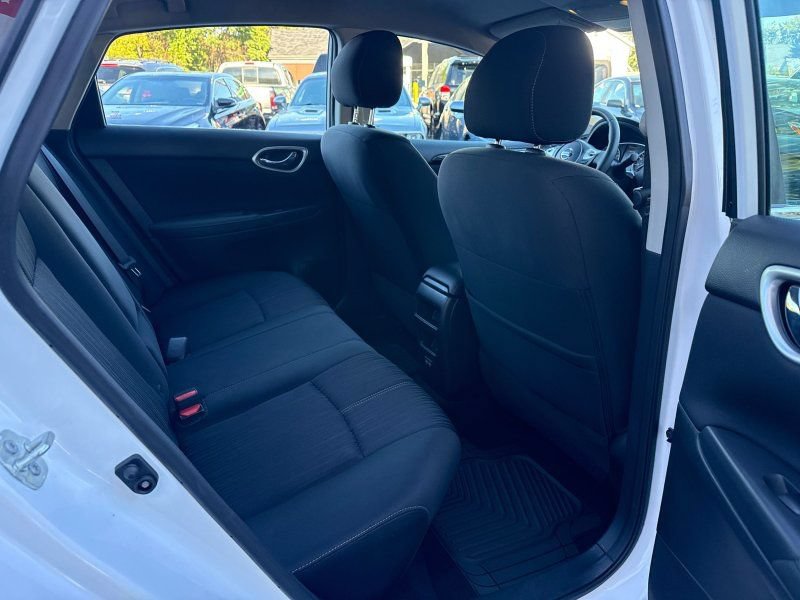 Used 2017 Nissan Sentra SV FWD image 19