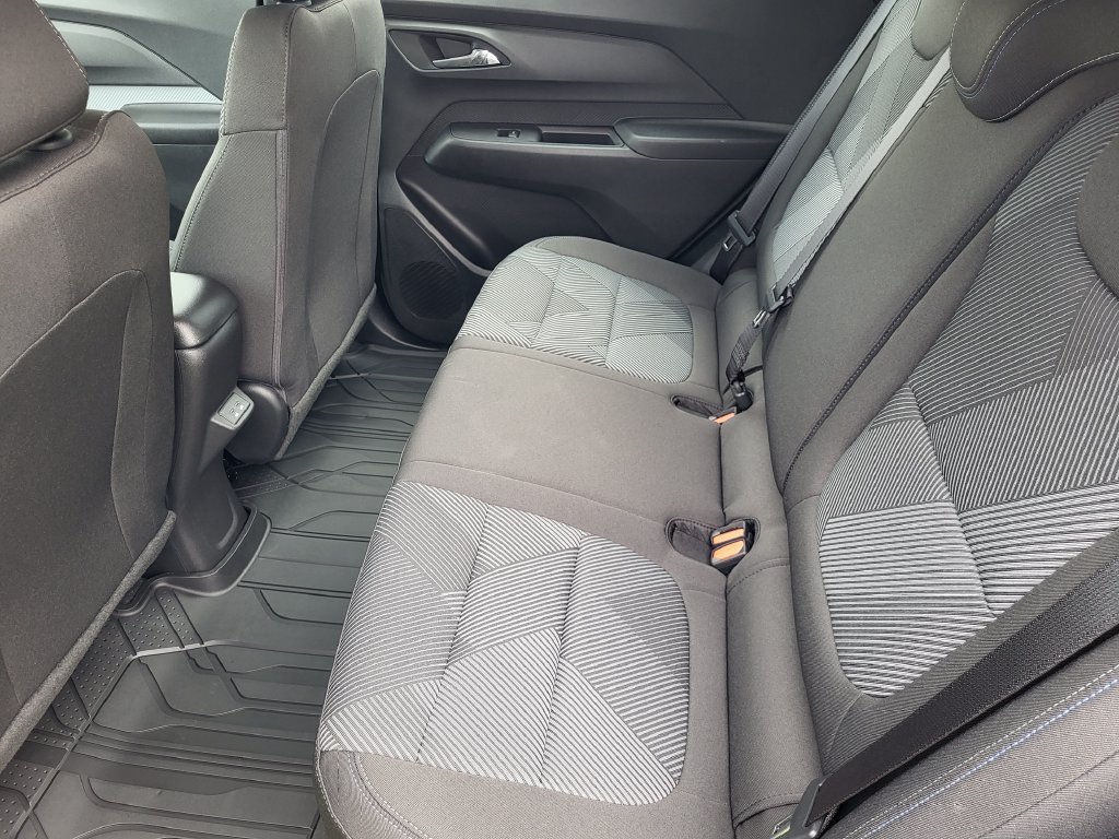 New 2027 Chevrolet Bolt LT w/ Comfort Package FWD image 11