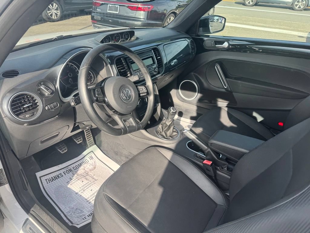 Used 2014 Volkswagen Beetle R-Line FWD image 25