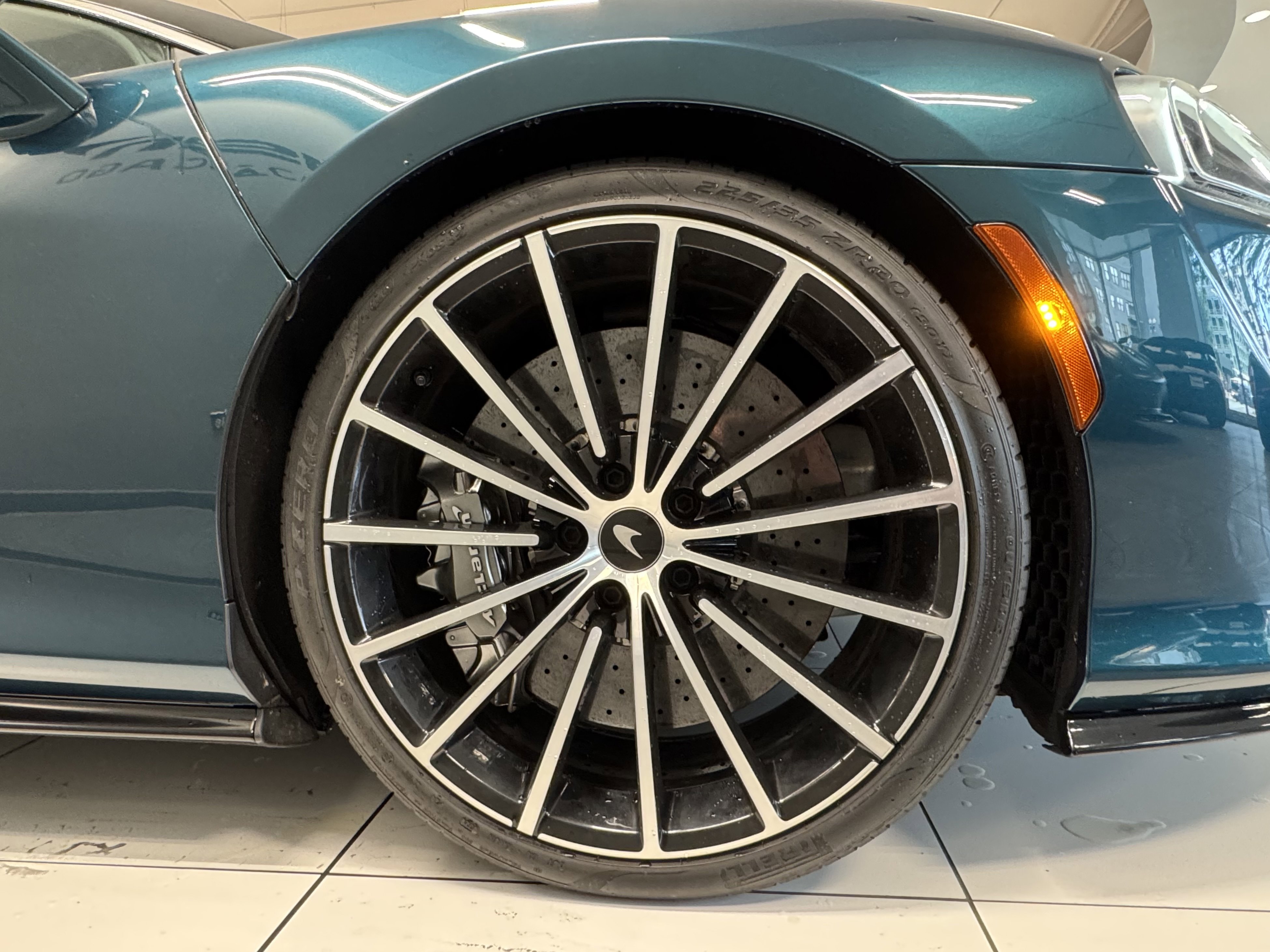 Used 2021 McLaren GT image 15