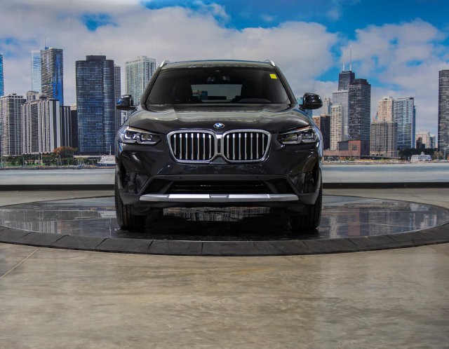 Used 2024 BMW X3 xDrive30i w/ Premium Package AWD/4WD image 3
