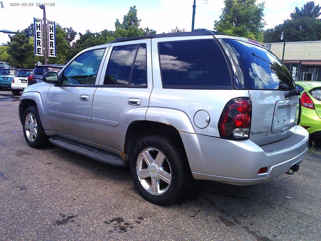 Used 2008 Chevrolet TrailBlazer LT AWD/4WD image 6