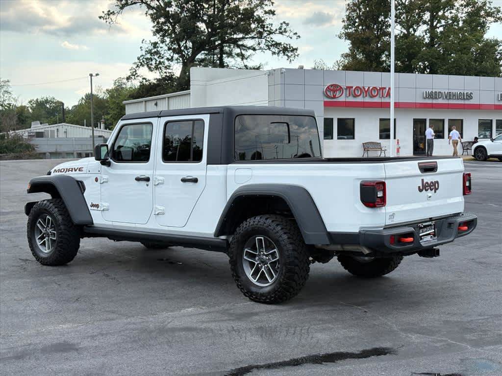 Used 2024 Jeep Gladiator Mojave w/ Technology Group AWD/4WD image 28