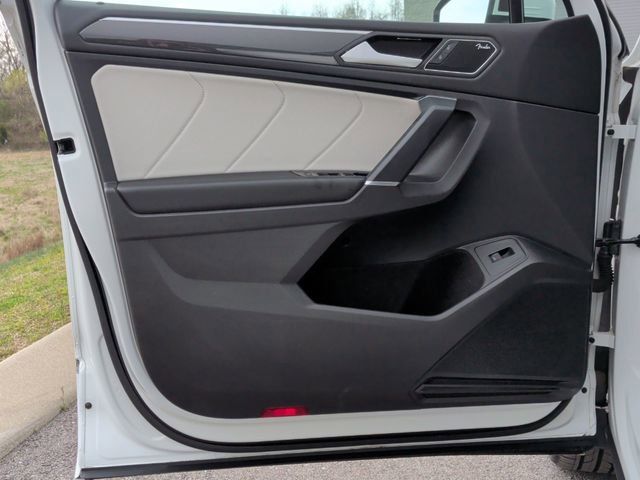 Used 2020 Volkswagen Tiguan SEL Premium R-Line image 10