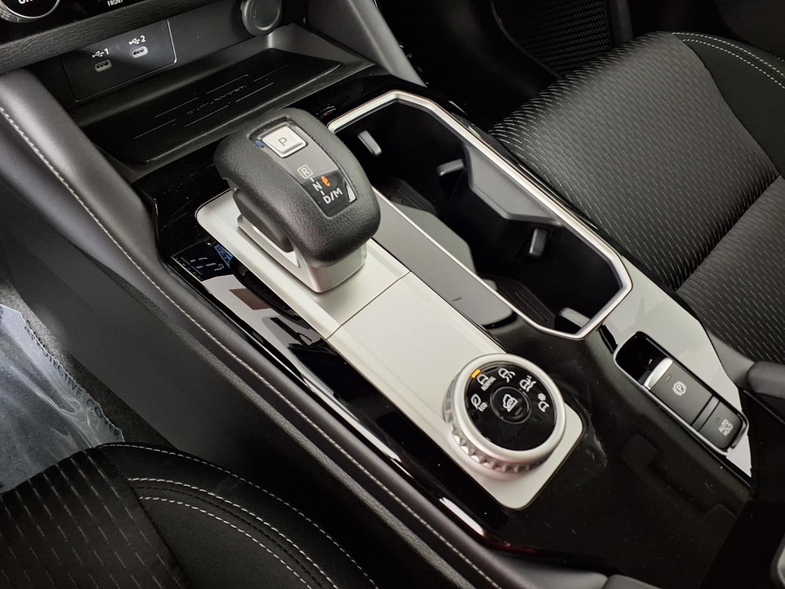 New 2026 Mitsubishi Outlander ES FWD image 18