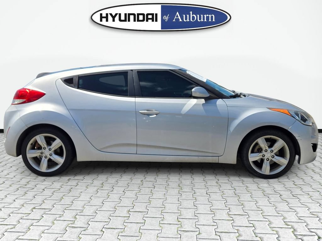Used 2012 Hyundai Veloster FWD image 4
