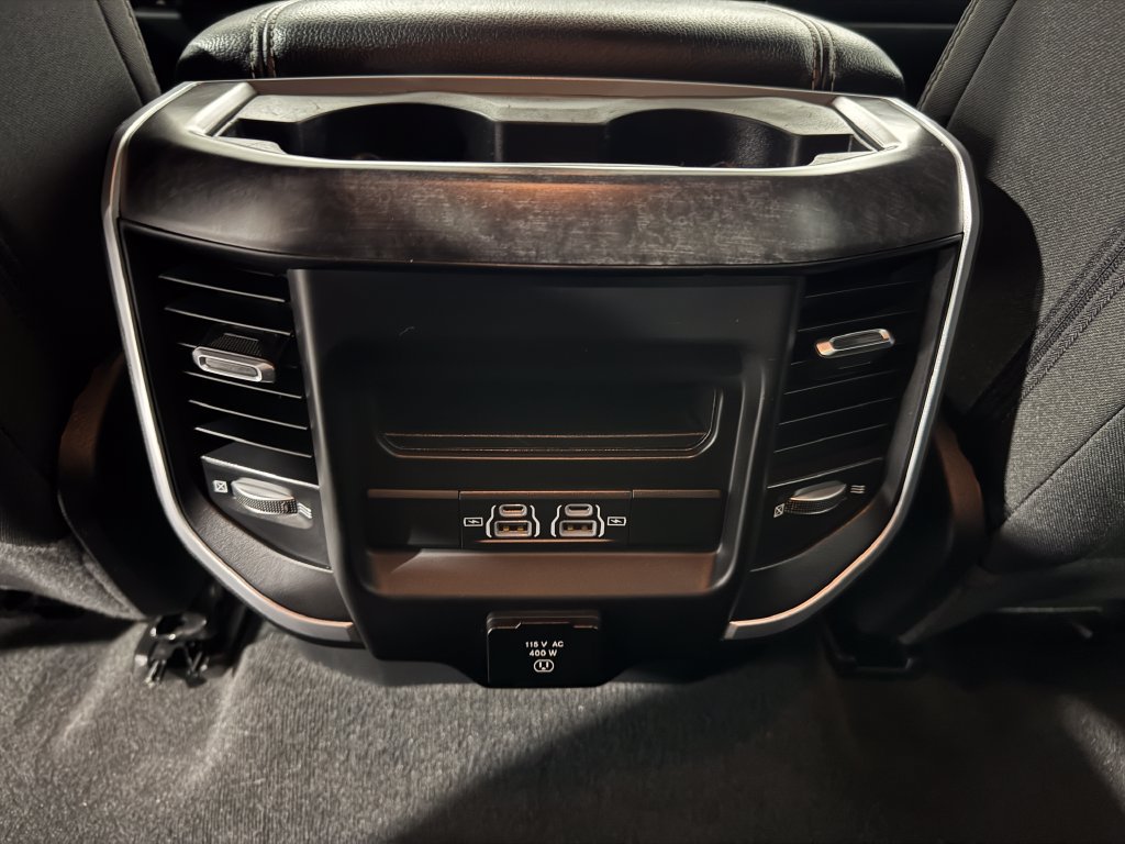 Used 2022 RAM 1500 Big Horn AWD/4WD image 39