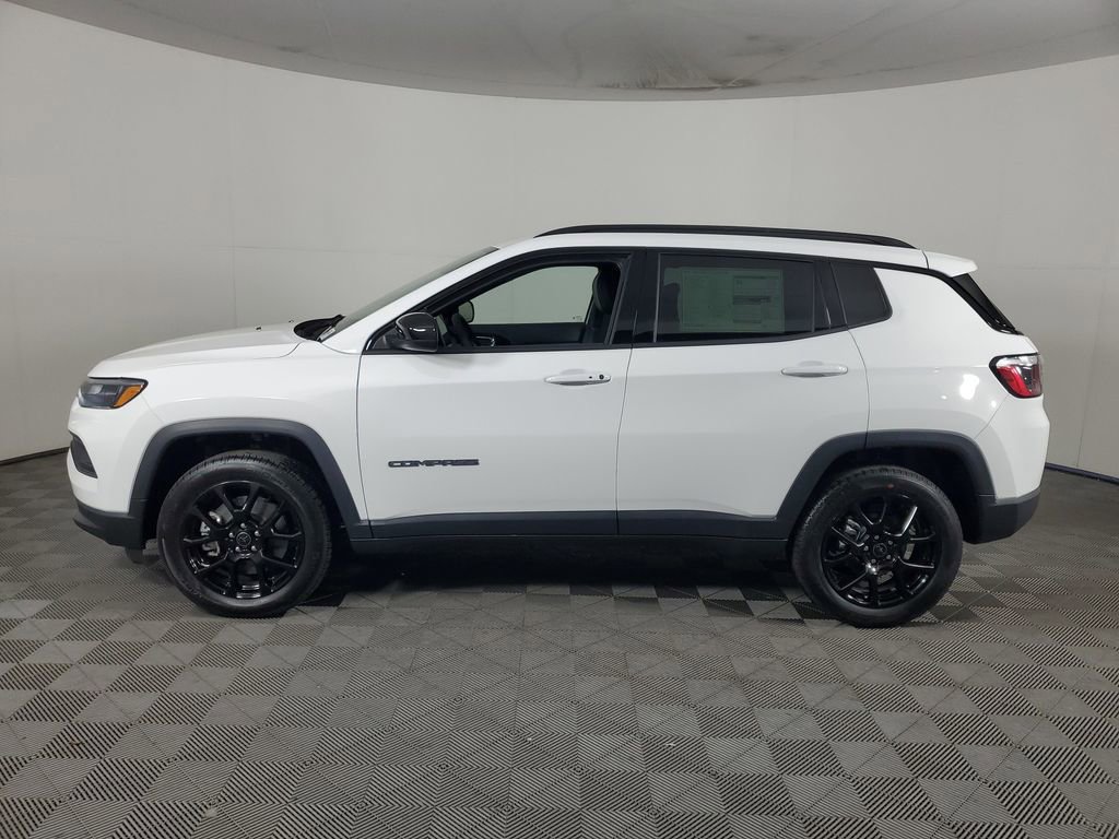 New 2026 Jeep Compass Latitude image 7