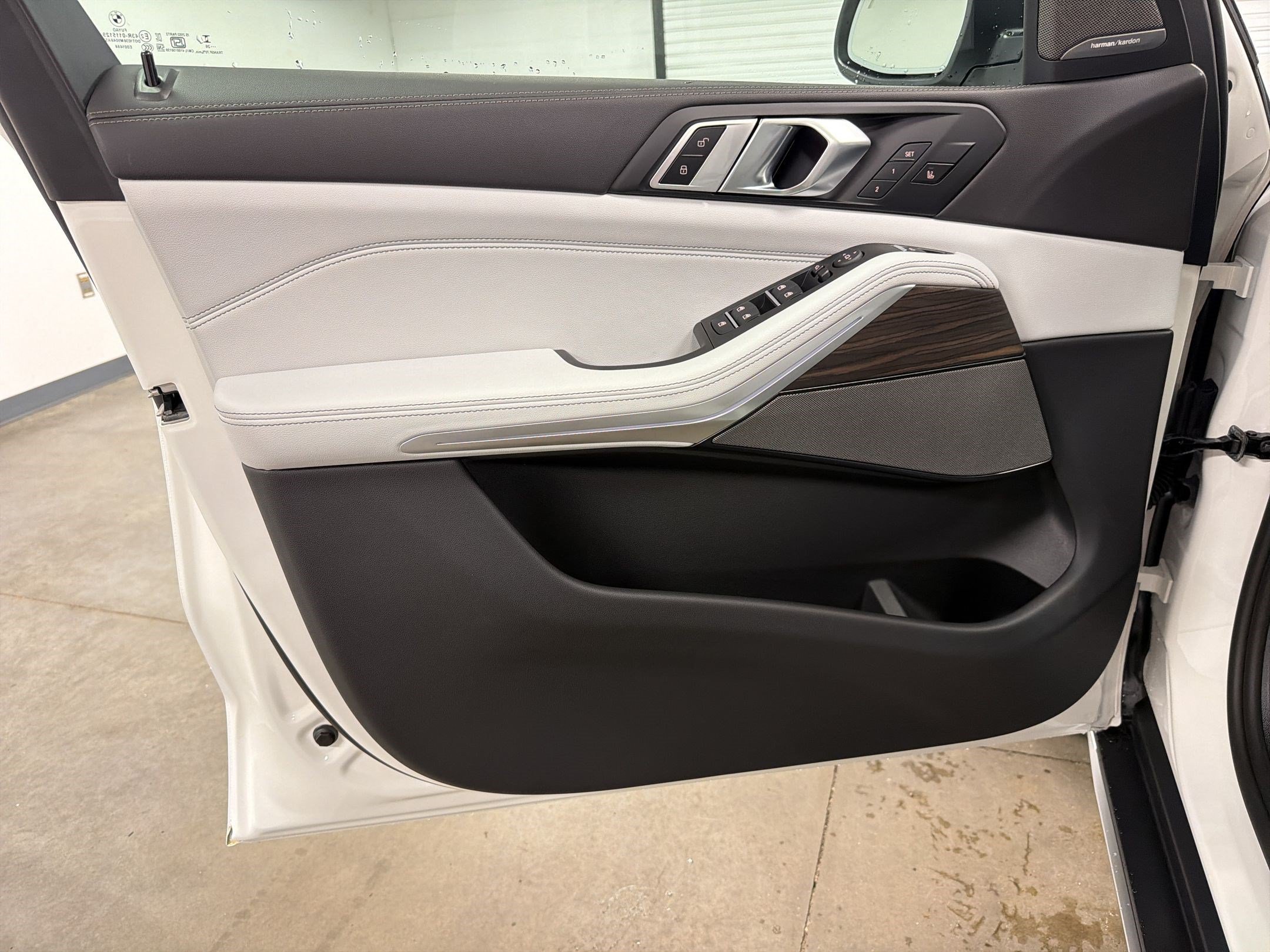 New 2026 BMW X5 sDrive40i w/ Climate Comfort Package RWD image 12